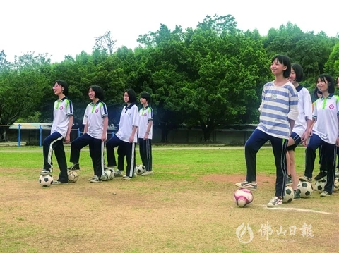 大学生篮球社团如何引入智能情感技术_2